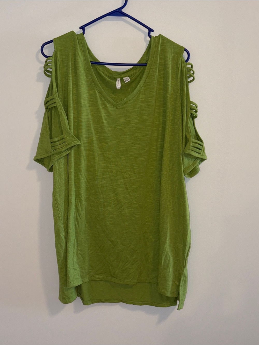 NWT Women’s Cato Olive Green Cold-Shoulder V-Neck Top Size: 22/24W